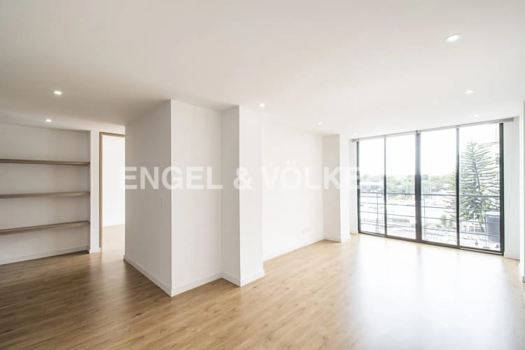 Apartamento de 2 alcobas en venta en Bella Suiza, Bogotá, 87 m² · foto 2 de 8