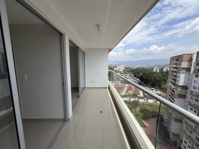 Apartamento de 3 alcobas en venta en Anillo Vial, Floridablanca, 85 m² · foto 8 de 17