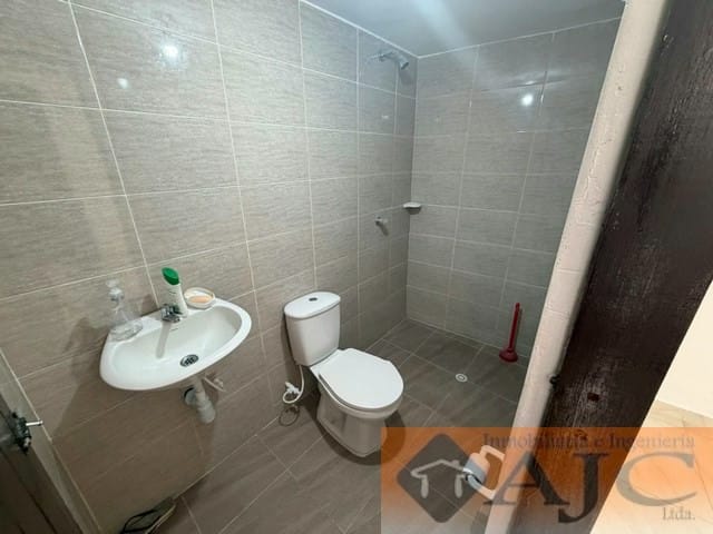 Apartamento de 3 alcobas en arriendo en Caldas, Floridablanca, 85 m² · foto 4 de 12