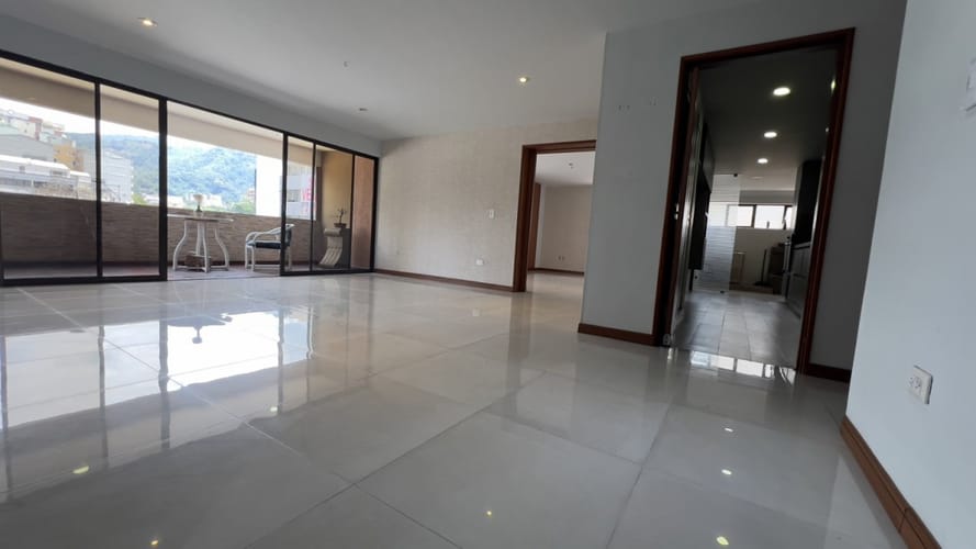 Apartamento de 3 alcobas en venta en Centro, Ibagué, 198 m² · foto 7 de 24
