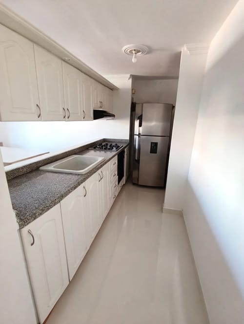 Apartamento de 2 alcobas en arriendo en Las Acacias, Medellín, 72 m² · foto 6 de 15