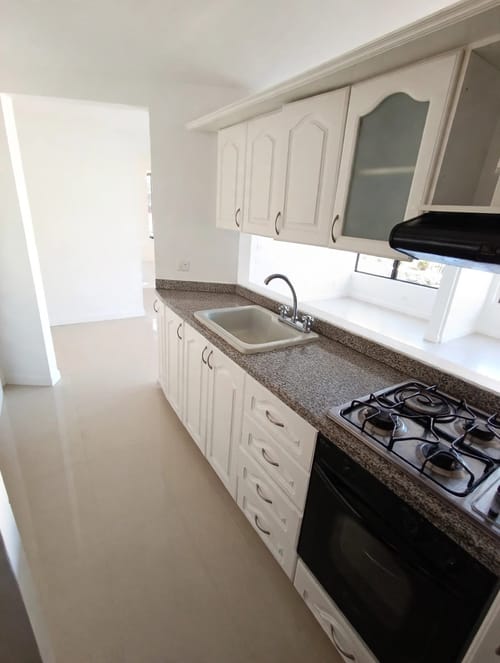 Apartamento de 2 alcobas en arriendo en Las Acacias, Medellín, 72 m² · foto 7 de 15