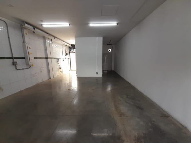 Local en arriendo en Terminal De Transporte, Medellín, 47 m² · foto 2 de 9