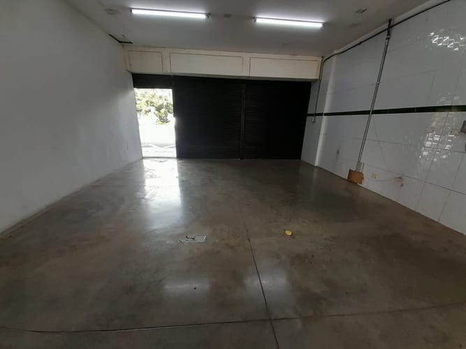 Local en arriendo en Terminal De Transporte, Medellín, 47 m² · foto 5 de 9