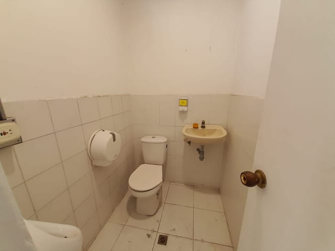 Local en arriendo en Terminal De Transporte, Medellín, 47 m² · foto 9 de 9