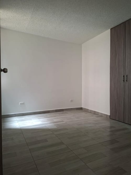 Apartamento en venta en Villa Del Cerro, Bogotá · foto 3 de 18