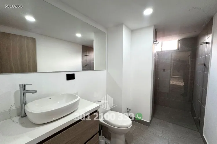 Apartamento de 3 alcobas en arriendo en Laureles, Medellín, 126 m² · foto 16 de 24