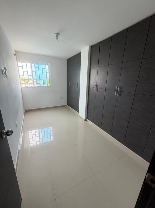 Apartamento de 3 alcobas en arriendo en Ciudad Jardin, Barranquilla, 98 m² · foto 7 de 10