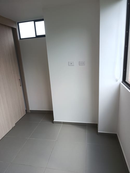Apartamento de 2 alcobas en arriendo en Loma Del Escobero, Envigado, 80 m² · foto 6 de 14