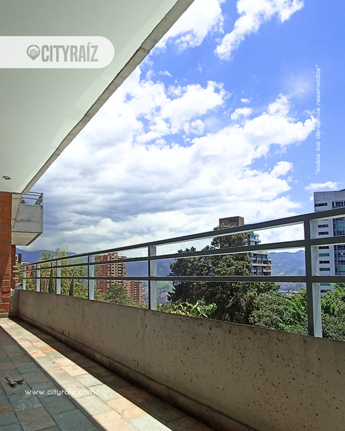 Apartamento de 2 alcobas en arriendo en Los Naranjos, Medellín, 150 m² · foto 9 de 18