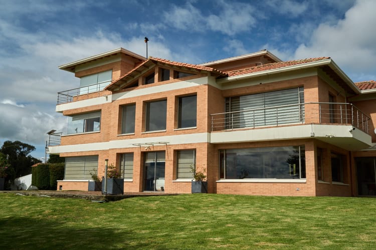 Casa de 10 alcobas en venta en Yerbabuena, Chía, 875 m² · foto 2 de 24