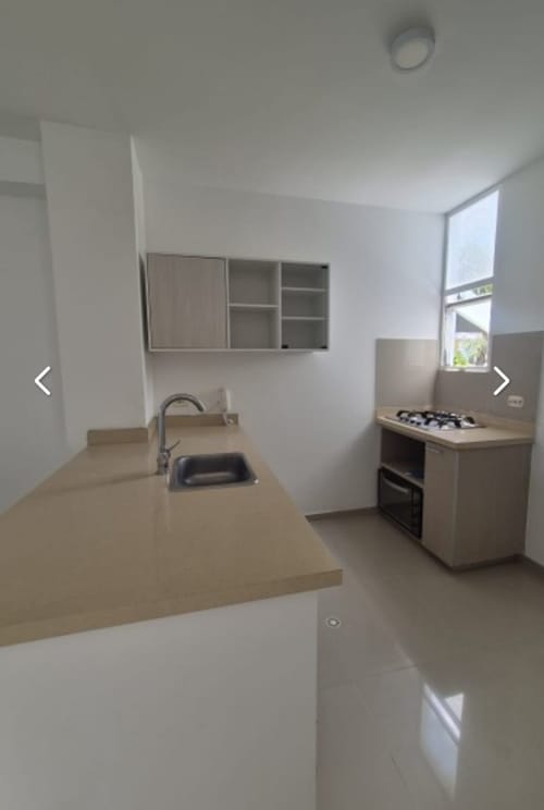 Casa de 3 alcobas en venta en El Castillo, Cali, 114 m² · foto 3 de 4