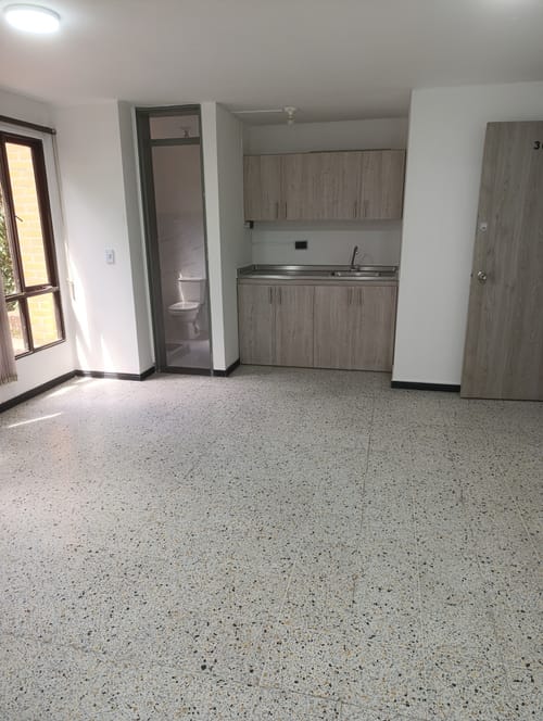 Oficina en arriendo en Suramericana, Medellín, 25 m² · foto 4 de 14