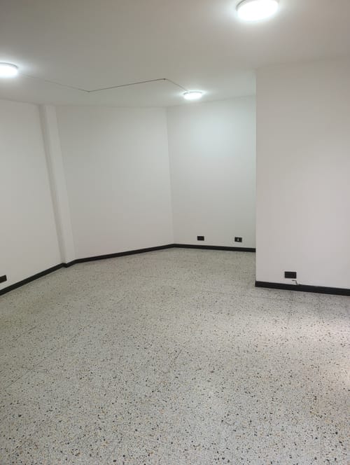 Oficina en arriendo en Suramericana, Medellín, 25 m² · foto 6 de 14