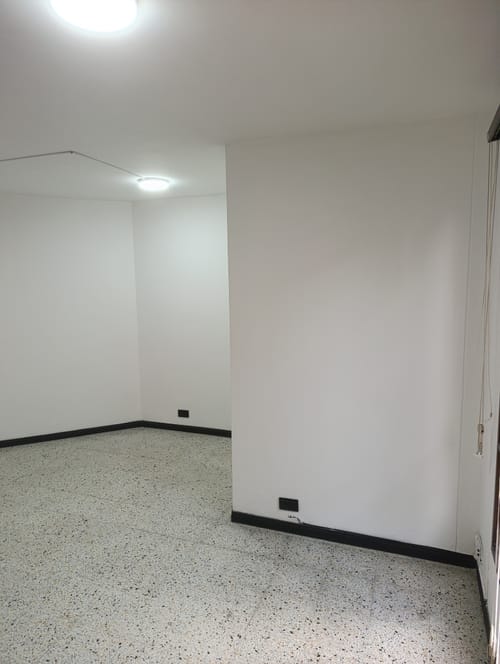 Oficina en arriendo en Suramericana, Medellín, 25 m² · foto 9 de 14