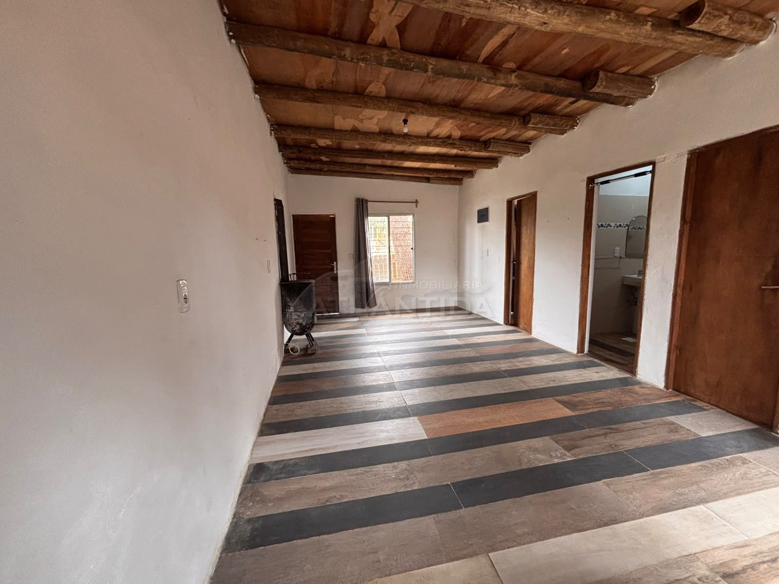 Alquiler Anual En Bello Horizonte,2 Dormitorios, Parrillero, Entrada Para Vehículo. Inmobiliaria Atlántida · Foto 4