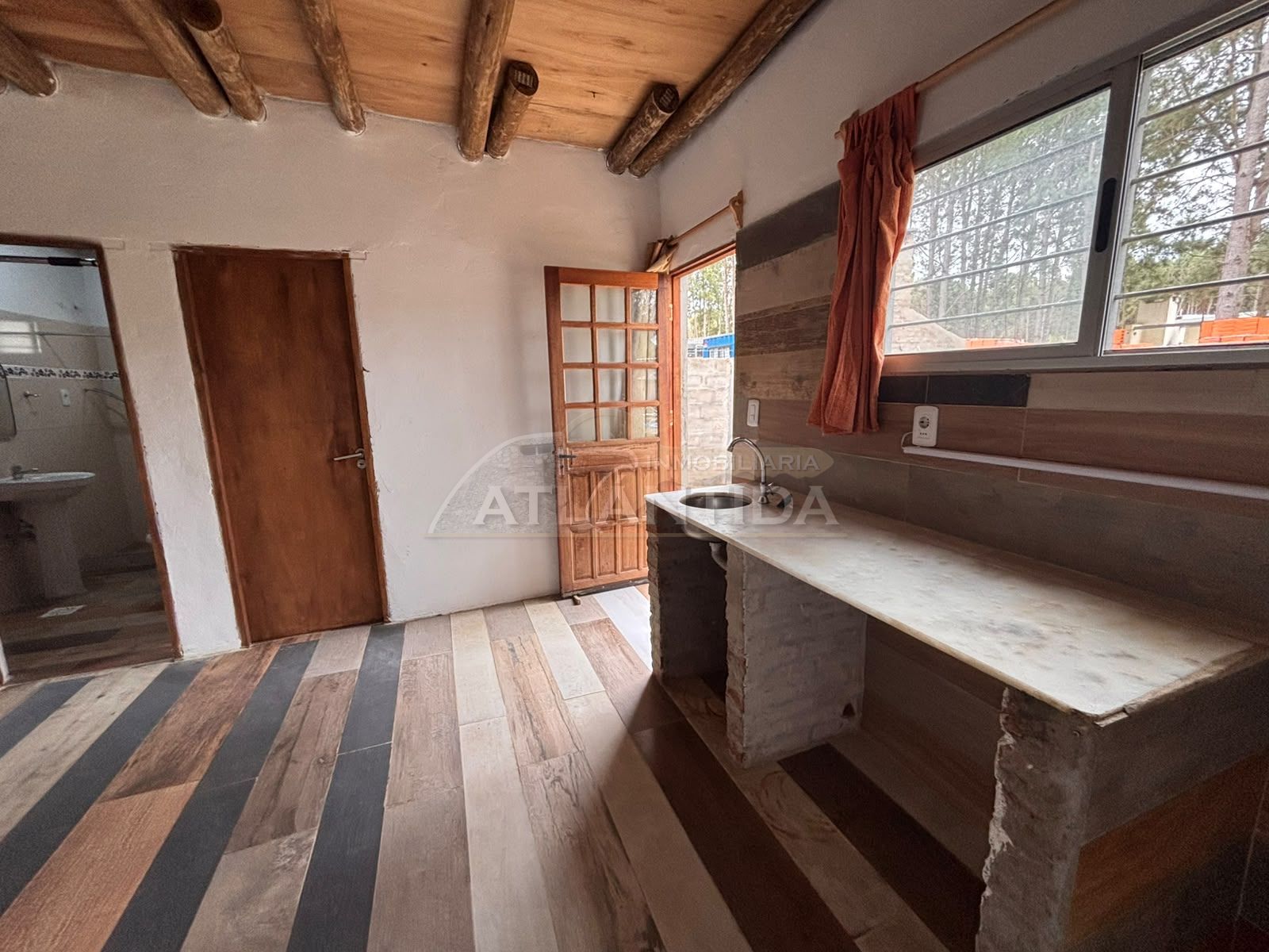 Alquiler Anual En Bello Horizonte,2 Dormitorios, Parrillero, Entrada Para Vehículo. Inmobiliaria Atlántida · Foto 8