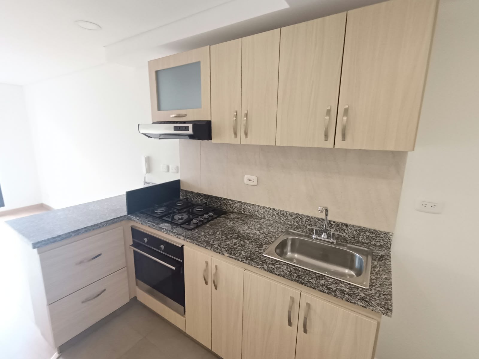 Apartamento en arriendo en Santa Teresita, Bogotá · foto 14 de 24