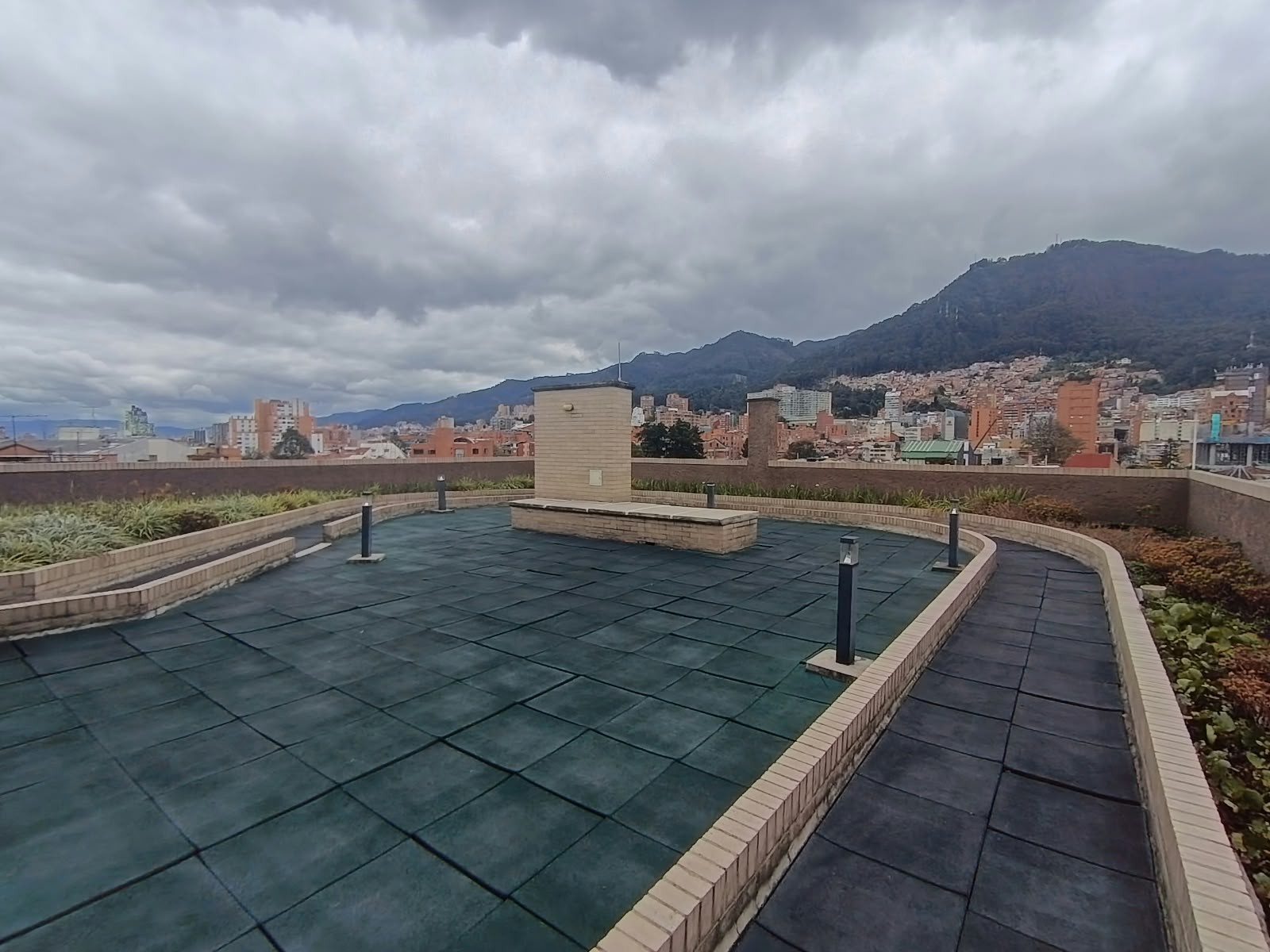 Apartamento en arriendo en Santa Teresita, Bogotá · foto 24 de 24