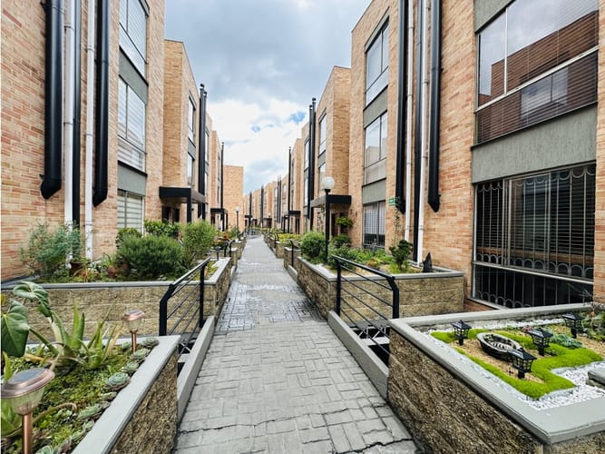 Casa de 3 alcobas en venta en Los Lagartos, Bogotá, 133 m² · foto 11 de 13