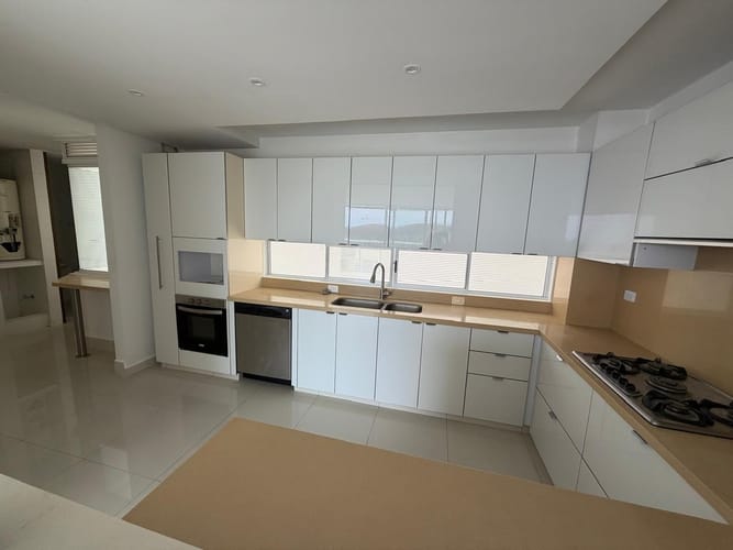 Apartamento de 3 alcobas en arriendo en Normandia, Cali, 220 m² · foto 10 de 24