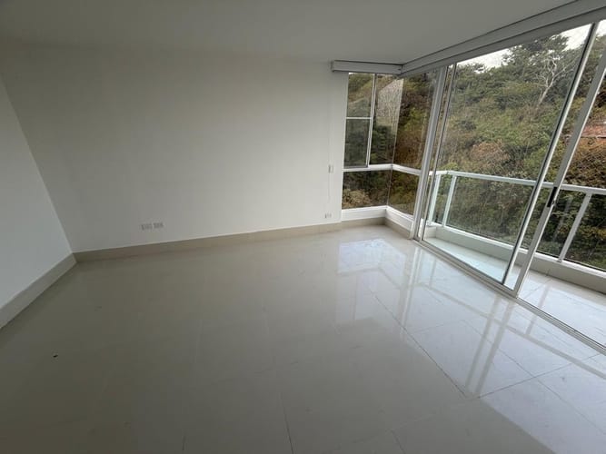 Apartamento de 3 alcobas en arriendo en Normandia, Cali, 220 m² · foto 14 de 24
