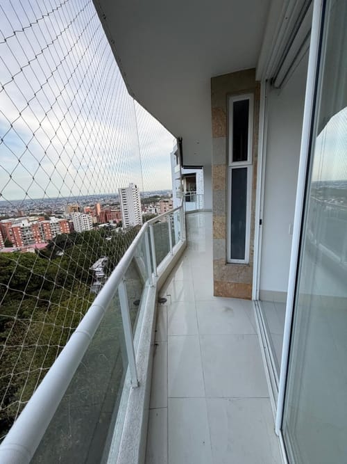 Apartamento de 3 alcobas en arriendo en Normandia, Cali, 220 m² · foto 18 de 24