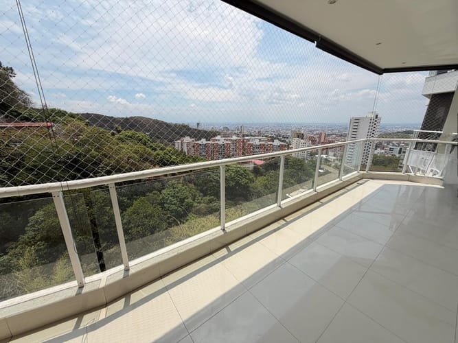 Apartamento de 3 alcobas en arriendo en Normandia, Cali, 220 m² · foto 23 de 24