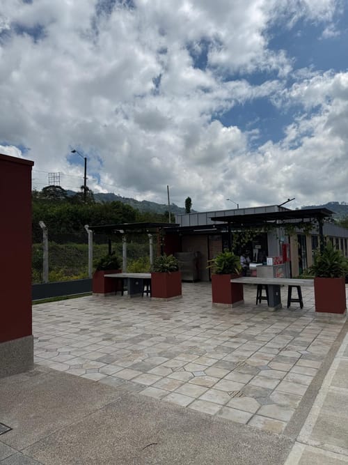 Apartamento de 2 alcobas en venta en Cr. Tacuara, Dosquebradas, 54 m² · foto 2 de 20
