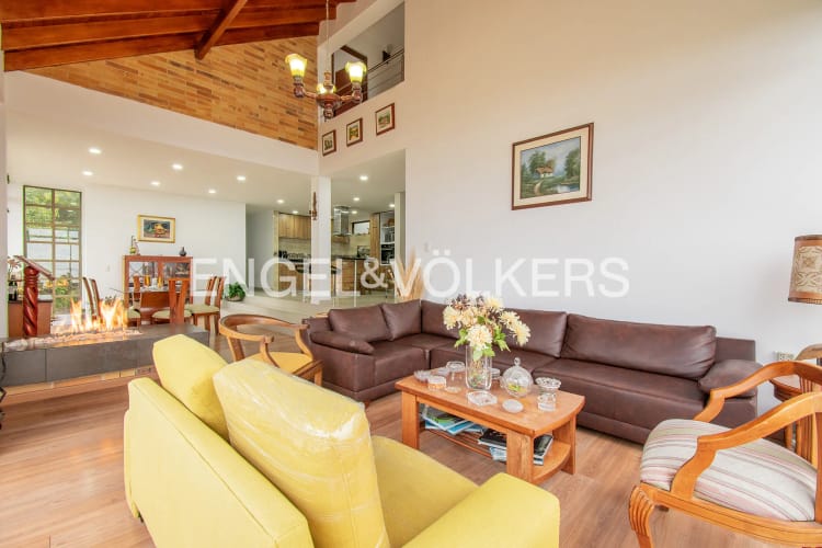 Casa de 3 alcobas en venta en Yerbabuena, Chía, 364 m² · foto 3 de 18