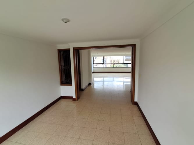 Apartamento de 3 alcobas en arriendo en Santa María De Los Ángeles, Medellín, 137 m² · foto 5 de 24