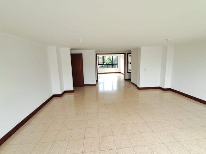 Apartamento de 3 alcobas en arriendo en Santa María De Los Ángeles, Medellín, 137 m² · foto 11 de 24