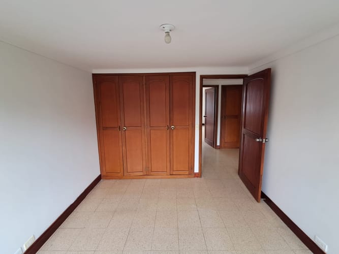 Apartamento de 3 alcobas en arriendo en Santa María De Los Ángeles, Medellín, 137 m² · foto 18 de 24