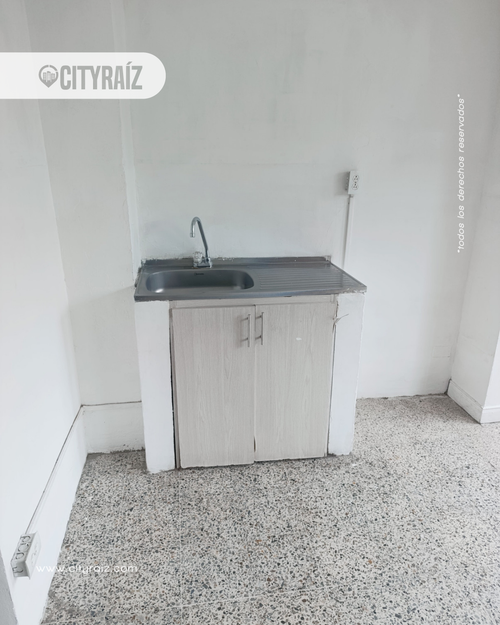 Bodega en arriendo en Shellmar, Medellín, 129 m² · foto 12 de 12