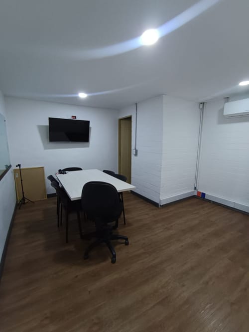 Oficina en arriendo en Conquistadores, Medellín, 110 m² · foto 8 de 10