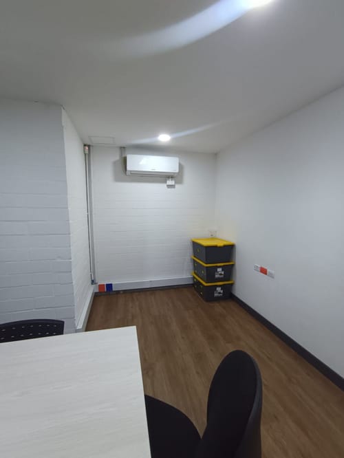 Oficina en arriendo en Conquistadores, Medellín, 110 m² · foto 9 de 10