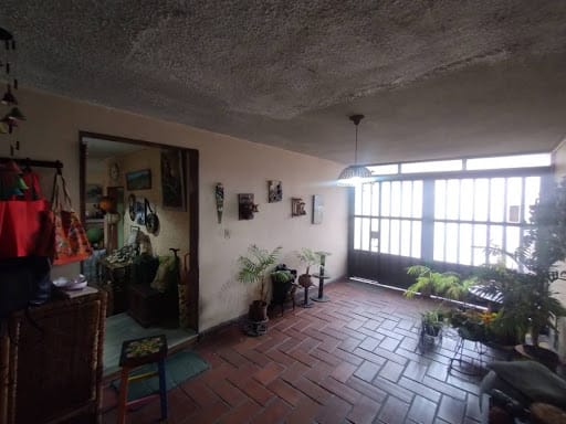 Casa en venta en Normandia, Bogotá · foto 6 de 24