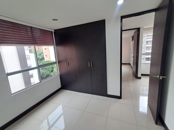 Apartamento de 3 alcobas en arriendo en Lalinde, Medellín, 130 m² · foto 14 de 24