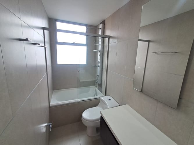 Apartamento de 3 alcobas en arriendo en Lalinde, Medellín, 130 m² · foto 22 de 24