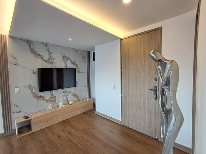 Apartamento de 3 alcobas en arriendo en El Castillo, Medellín, 138 m² · foto 8 de 24