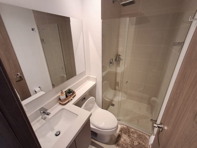 Apartamento de 3 alcobas en arriendo en El Castillo, Medellín, 138 m² · foto 17 de 24