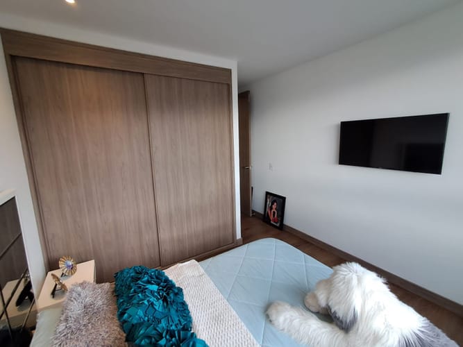 Apartamento de 3 alcobas en arriendo en El Castillo, Medellín, 138 m² · foto 18 de 24