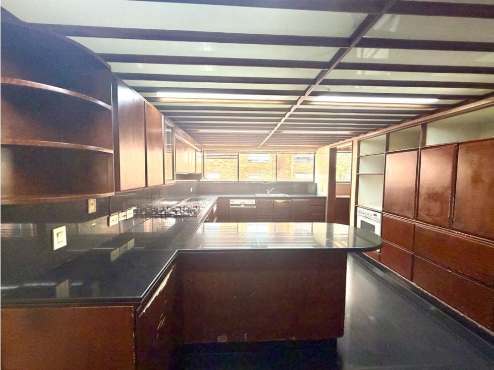 Apartamento en venta en Chicó Navarra, Bogotá · foto 7 de 24