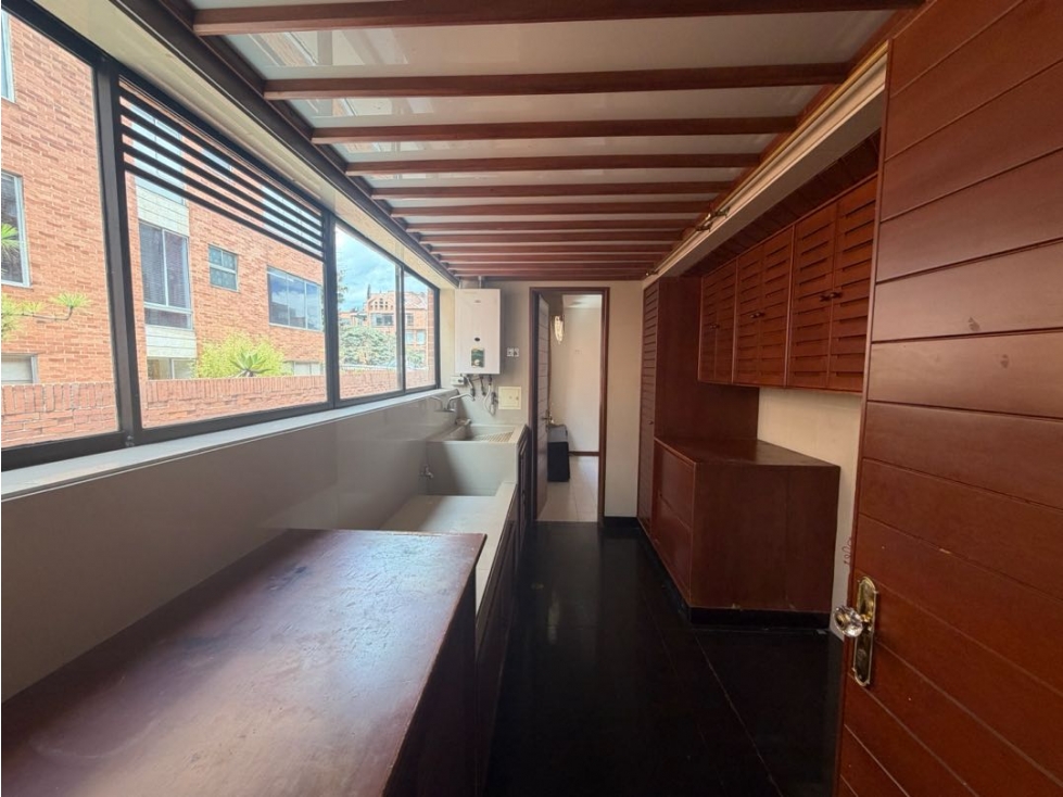 Apartamento en venta en Chicó Navarra, Bogotá · foto 8 de 24