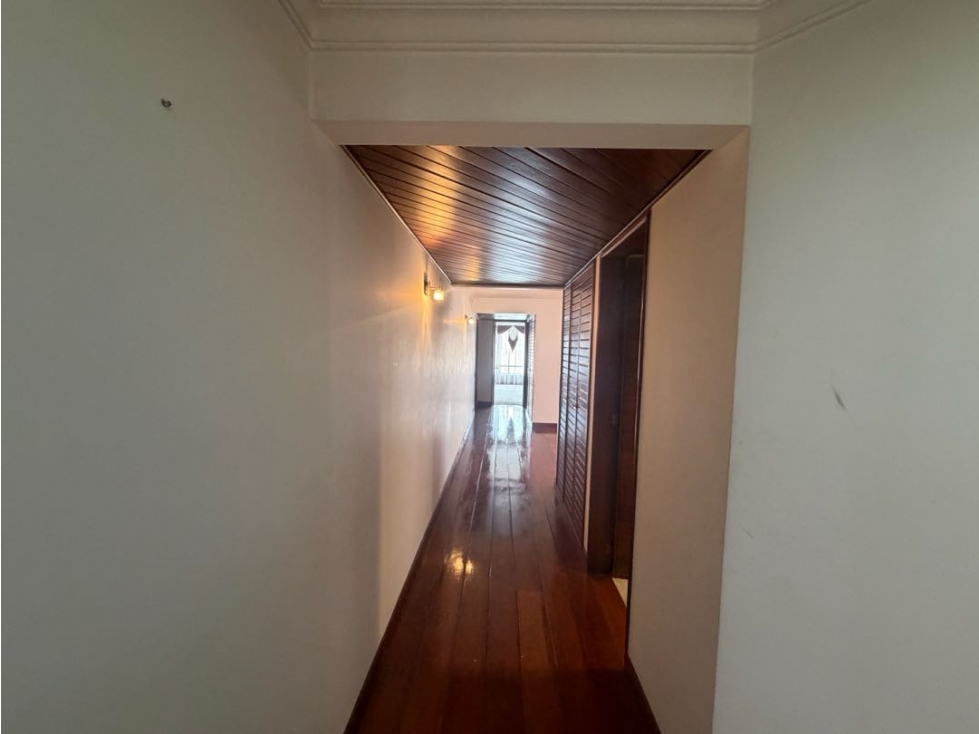Apartamento en venta en Chicó Navarra, Bogotá · foto 11 de 24