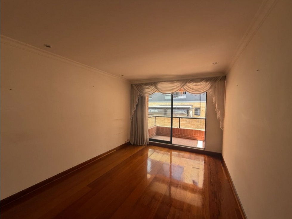 Apartamento en venta en Chicó Navarra, Bogotá · foto 16 de 24