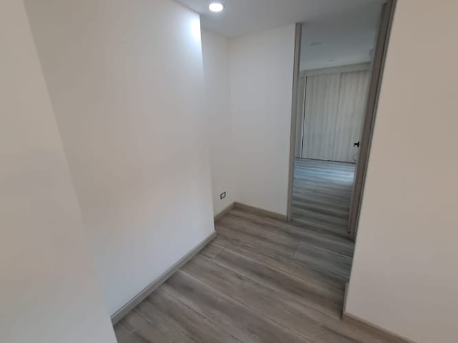 Apartamento de 2 alcobas en arriendo en Los Balsos, Medellín, 84 m² · foto 8 de 16