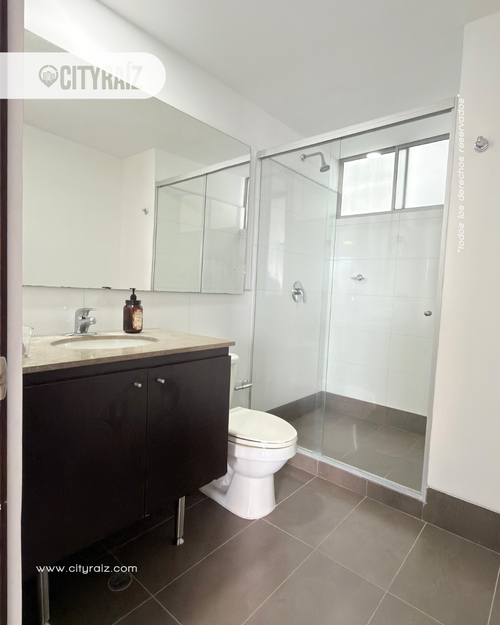 Apartamento de 2 alcobas en arriendo en Patio Bonito, Medellín, 97 m² · foto 9 de 13