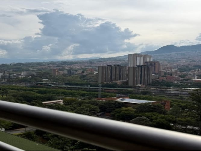 Apartamento de 3 alcobas en venta en Madera, Bello, 71 m² · foto 12 de 24