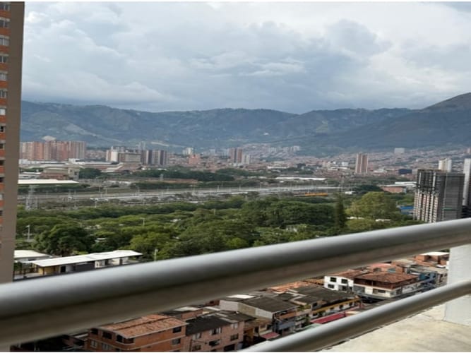 Apartamento de 3 alcobas en venta en Madera, Bello, 71 m² · foto 24 de 24